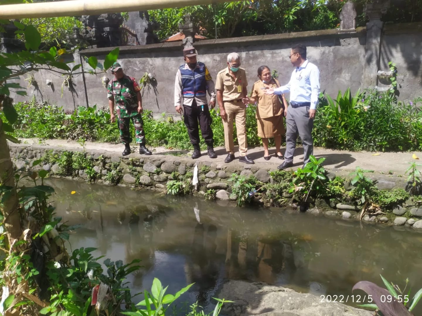 Survey Lokasi Penebaran Benih Ikan Nila Di Kelurahan Padangsambian