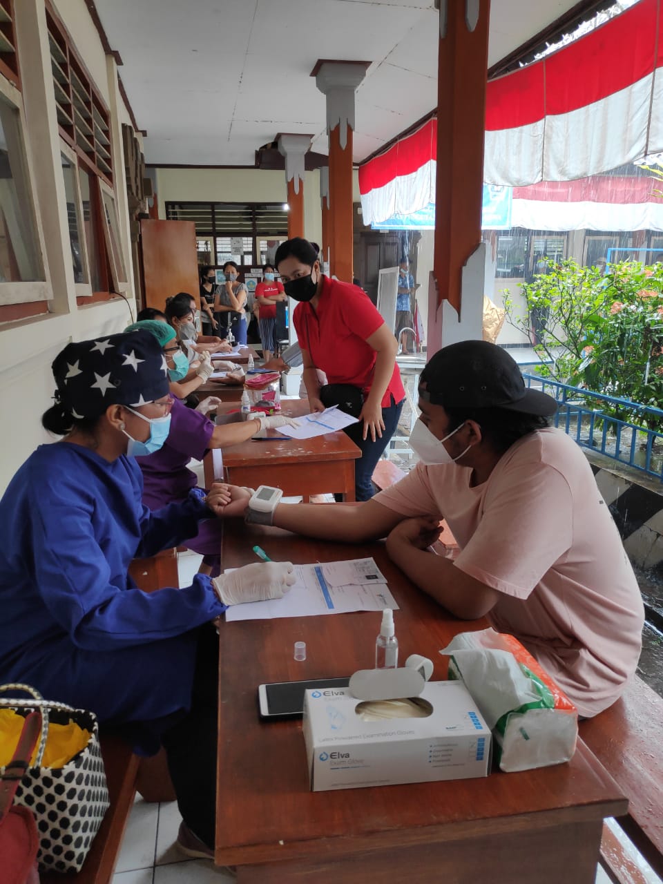 Pelaksanaan Vaksinasi Covid-19 Massal Tahap Kedua 7 Titik Di Kelurahan Padangsambian