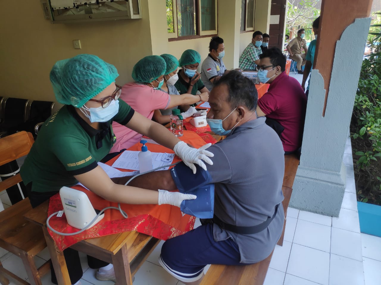 Vaksinasi Covid-19 Massal Tahap Pertama Kelurahan Padangsambian 31 Mei 2021