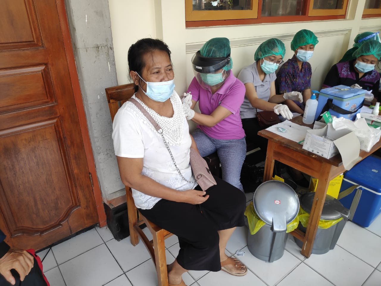 Vaksinasi Covid-19 Massal Tahap Pertama Kelurahan Padangsambian 3 Juni 2021